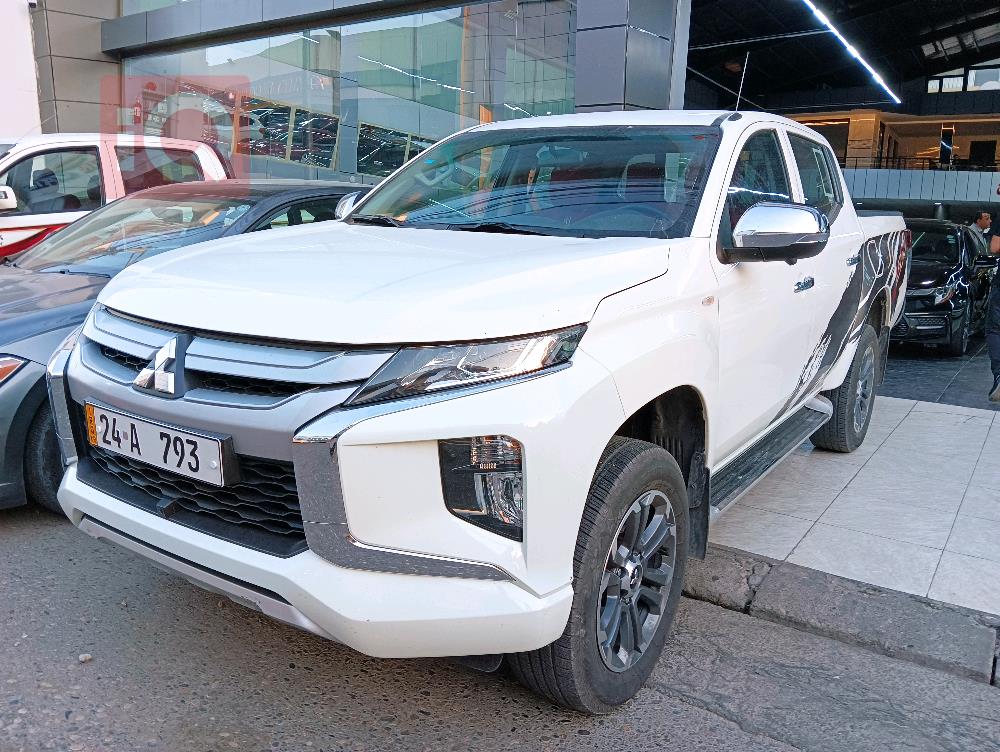 ميتسوبيشي L200